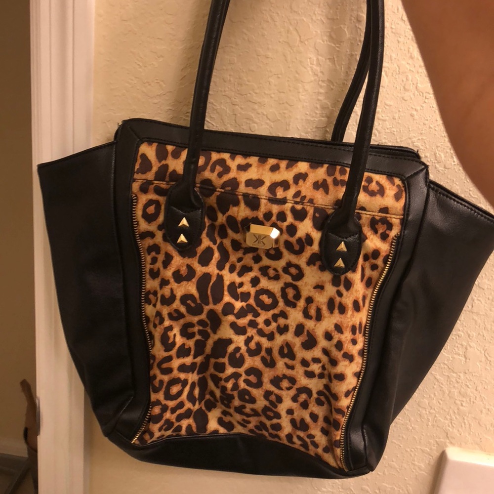 KIM Kardashian’s Brand Bag
